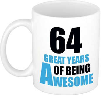 Bellatio Decorations 64 great years of being awesome cadeau mok / beker wit en blauw - verjaardagscadeau 64 jaar - feest mokken