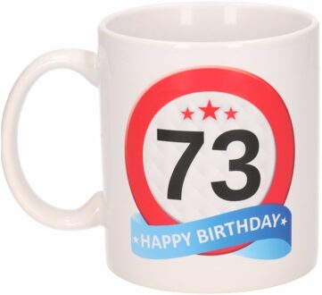 Bellatio Decorations 73 jaar Verjaardag koffiemok - cadeau beker - stopbord print - 300 ml - keramiek - wit