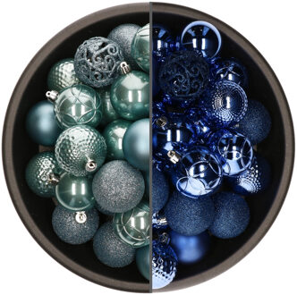 Bellatio Decorations 74x stuks kunststof kerstballen mix van kobalt blauw en ijsblauw 6 cm - Kerstbal