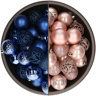 Bellatio Decorations 74x stuks kunststof kerstballen mix van kobalt blauw en lichtroze 6 cm