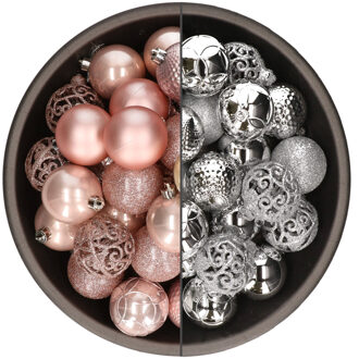 Bellatio Decorations 74x stuks kunststof kerstballen mix van lichtroze en zilver 6 cm