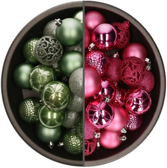 Bellatio Decorations 74x stuks kunststof kerstballen mix van salie groen en fuchsia roze 6 cm - Kerstbal