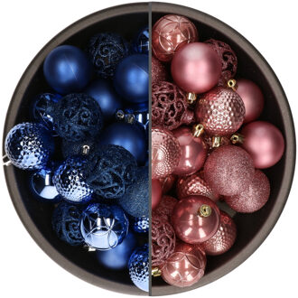 Bellatio Decorations 74x stuks kunststof kerstballen mix van velvet roze en kobalt blauw 6 cm - Kerstbal