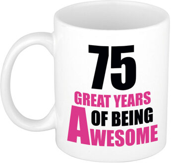 Bellatio Decorations 75 great years of being awesome cadeau mok / beker wit en roze - verjaardagscadeau 75 jaar - feest mokken