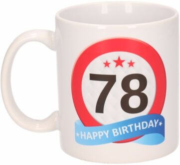 Bellatio Decorations 78 jaar Verjaardag koffiemok - cadeau beker - stopbord print - 300 ml - keramiek - wit