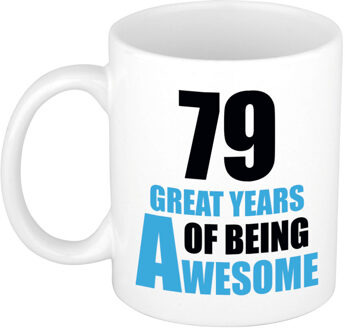 Bellatio Decorations 79 great years of being awesome cadeau mok / beker wit en blauw - verjaardagscadeau 79 jaar - feest mokken