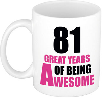 Bellatio Decorations 81 great years of being awesome cadeau mok / beker wit en roze