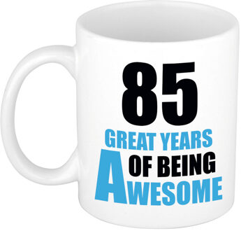 Bellatio Decorations 85 great years of being awesome cadeau mok / beker wit en blauw - verjaardagscadeau 85 jaar - feest mokken