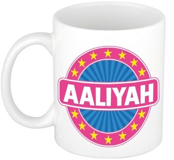 Bellatio Decorations Aaliyah voornaam koffiemok - beker - wit/roze - 300 ml - Cadeau - Dames - Collega - Moederdag