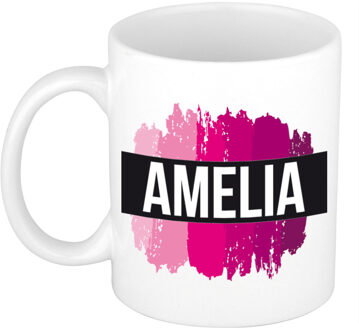 Bellatio Decorations Amelia naam cadeau koffie mok - beker - met roze verfstrepen - Cadeau collega - moederdag
