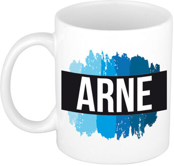 Bellatio Decorations Arne naam cadeau koffie mok - beker - met blauw verfstrepen - Cadeau collega - vaderdag