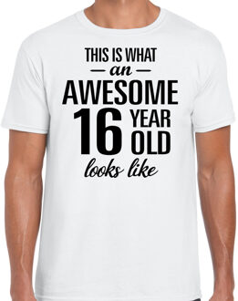 Bellatio Decorations Awesome 16 year / 16 jaar cadeau t-shirt wit heren L
