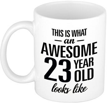 Bellatio Decorations Awesome 23 year cadeau mok / beker 300 ml Wit