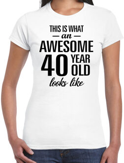 Bellatio Decorations Awesome 40 year / 40 jaar cadeau t-shirt wit dames M