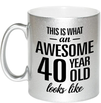 Bellatio Decorations Awesome 40 year cadeau mok / beker zilver 330 ml