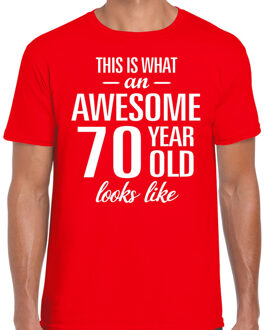 Bellatio Decorations Awesome 70 year / 70 jaar cadeau t-shirt rood heren
