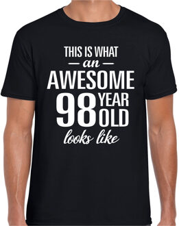 Bellatio Decorations Awesome 98 years - geweldig 98 jaar cadeau t-shirt - zwart - voor heren - Verjaardag cadeau