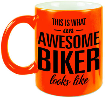 Bellatio Decorations Awesome biker cadeau mok / beker neon oranje 330 ml - feest mokken