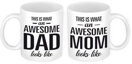 Bellatio Decorations Awesome Dad mok en Mom mok - Cadeau beker set voor Papa en Mama