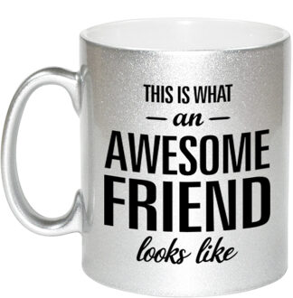 Bellatio Decorations Awesome friend cadeau mok / beker zilver voor vriend of vriendin 330 ml