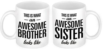 Bellatio Decorations Awesome Sister en Brother looks like mok - Cadeau beker set voor Broer en Zus