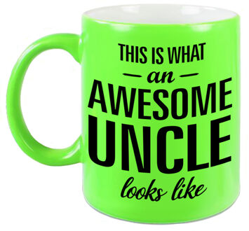 Bellatio Decorations Awesome uncle / oom cadeau mok / beker neon groen 330 ml - feest mokken