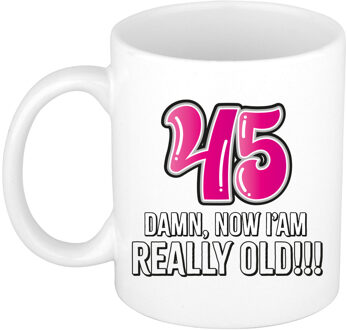 Bellatio Decorations BD Verjaardag mok 45 jaar - nu ben ik echt oud! - roze - 300 ml