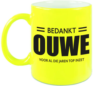 Bellatio Decorations Bedankt ouwe voor de top inzet mok / beker neon geel 330 ml - Pensioen afscheidscadeau collega - feest mokken