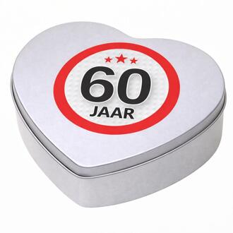 Bellatio Decorations Cadeau 60 jaar - hartjes snoep blik met leeftijd etiket - 18x17 cm - verpakking - verjaardag