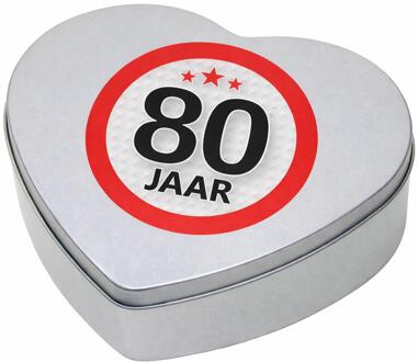 Bellatio Decorations Cadeau 80 jaar - hartjes snoep blik met leeftijd etiket - 18x17 cm - verpakking - verjaardag