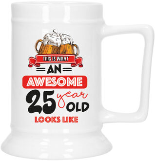 Bellatio Decorations Cadeau Bierpul voor 25 jaar - rood - grappige leeftijd bierpul - keramiek - 530 ml