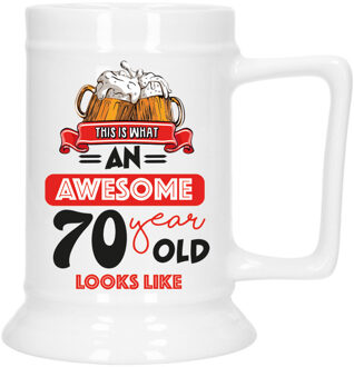 Bellatio Decorations Cadeau Bierpul voor 70 jaar - rood - grappige leeftijd bierpul - keramiek - 530 ml