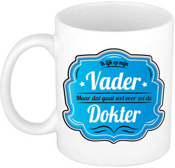 Bellatio Decorations Cadeau koffie/thee mok - blauw - ik lijk op mijn vader - keramiek - 300 ml - Vaderdag