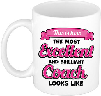 Bellatio Decorations Cadeau koffie/thee mok - excellent trainer/coach - wit - keramiek - 300 ml