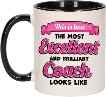 Bellatio Decorations Cadeau koffie/thee mok - excellent trainer/coach - zwart - keramiek - 300 ml