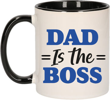Bellatio Decorations Cadeau koffie/thee mok papa - zwart oor - pap is de baas - 300 ml - Vaderdag