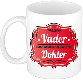 Bellatio Decorations Cadeau koffie/thee mok - rood - ik lijk op mijn vader - 300 ml - Vaderdag