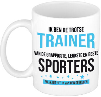Bellatio Decorations Cadeau koffie/thee mok voor trainer/coach - blauw - trotse trainer - keramiek - 300 ml