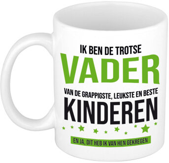 Bellatio Decorations Cadeau koffie/thee mok voor vader - groen - trotse vader - 300 ml - Vaderdag