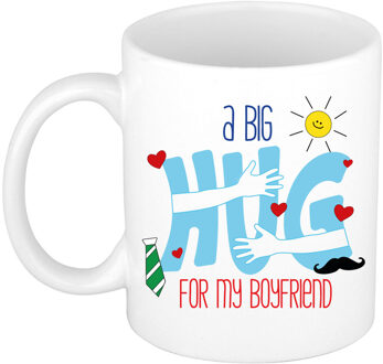 Bellatio Decorations Cadeau koffie/thee mok voor vriend - wit - big hug - 300 ml - verjaardag