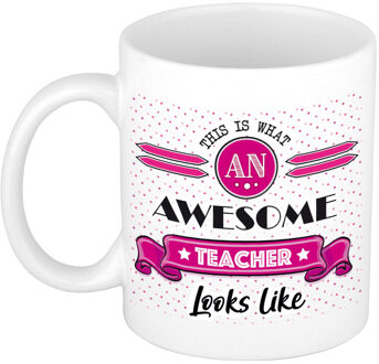 Bellatio Decorations Cadeau koffiemok voor een geweldige leraar - roze - keramiek - 300 ml - juf/meester dag