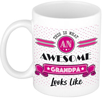 Bellatio Decorations Cadeau koffiemok voor een geweldige opa - roze - keramiek - 300 ml