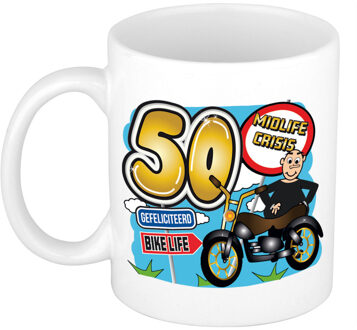 Bellatio Decorations cadeau mok 50 jaar - midlife crisis - keramiek - 300 ml - Abraham - feest mokken Goudkleurig