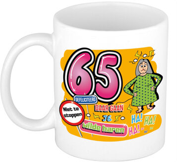 Bellatio Decorations Cadeau mok 65 jaar - daar gaan je wilde haren - keramiek - 300 ml