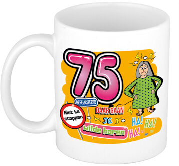 Bellatio Decorations Cadeau mok 75 jaar - daar gaan je wilde haren - keramiek - 300 ml