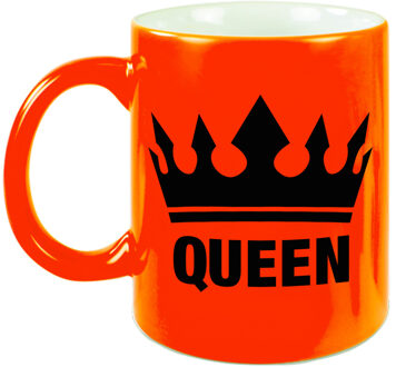 Bellatio Decorations Cadeau Queen mok/ beker fluor neon oranje met zwarte bedrukking 300 ml - feest mokken