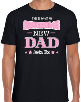 Bellatio Decorations Cadeau t-shirt aanstaande papa - awesome new dad - zwart/roze - heren - Vaderdag/verjaardag M