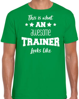 Bellatio Decorations cadeau t-shirt voor heren - awesome trainer - trainers bedankje - groen 2XL