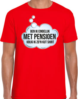 Bellatio Decorations Cadeau T-shirt voor heren - eindelijk met pensioen - rood - VUT S