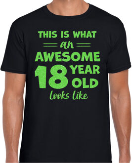 Bellatio Decorations Cadeau T-shirt voor heren - leeftijd 18 jaar - awesome - zwart - glitter groen - Verjaardagsfeest 2XL